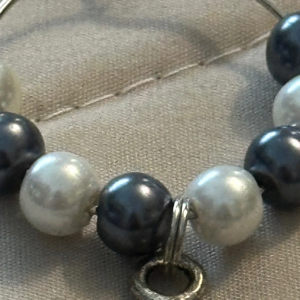 Wine glass tag stainless steel hoop Gray/white beads Swirl in square charm